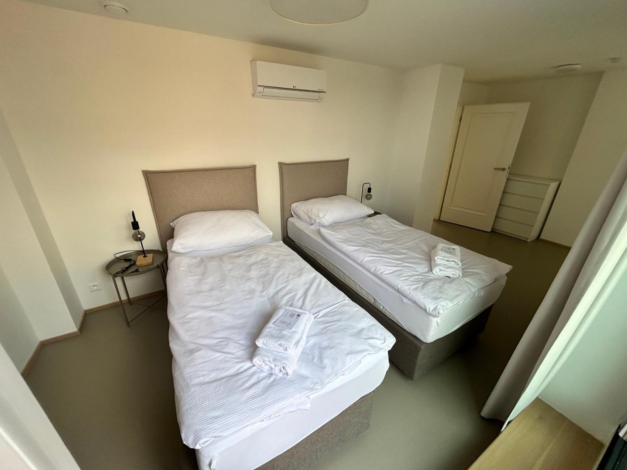 Apartment Brno דירה *